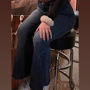 FLARED DARK WASH HIGH WAISTED JEANS